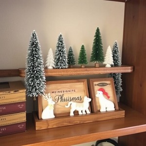 Seasonal Shelf Decor